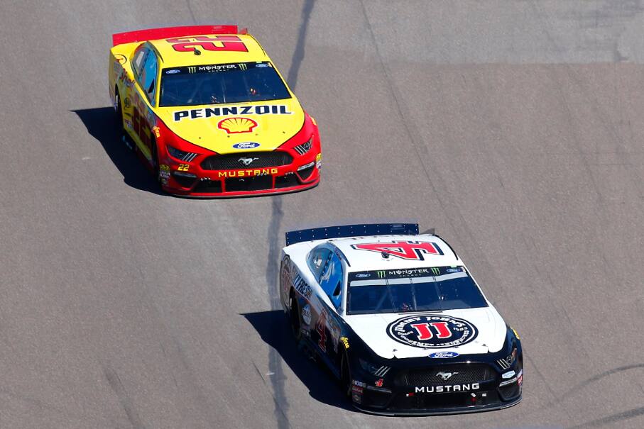 Blaney led four Ford Mustangs in the top 10. Blaney led four Ford Mustangs in the top 10.